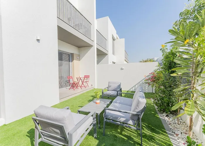 Cosy Luxury Villa Tilal Alghaf
